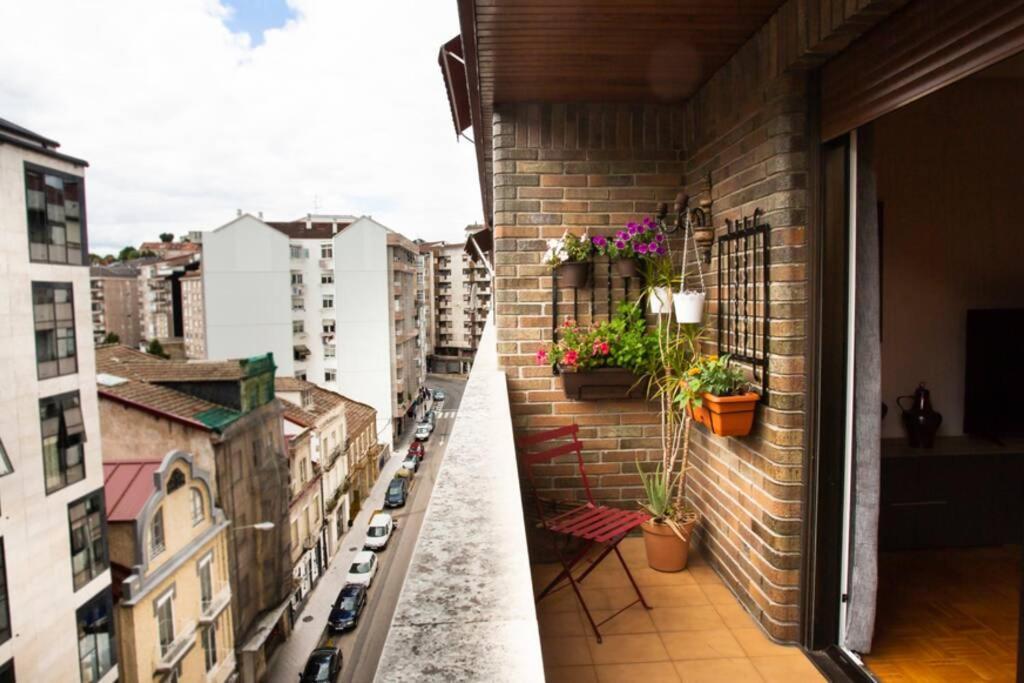 Piso Luminoso Y Tranquilo En Ourense Apartment Luaran gambar